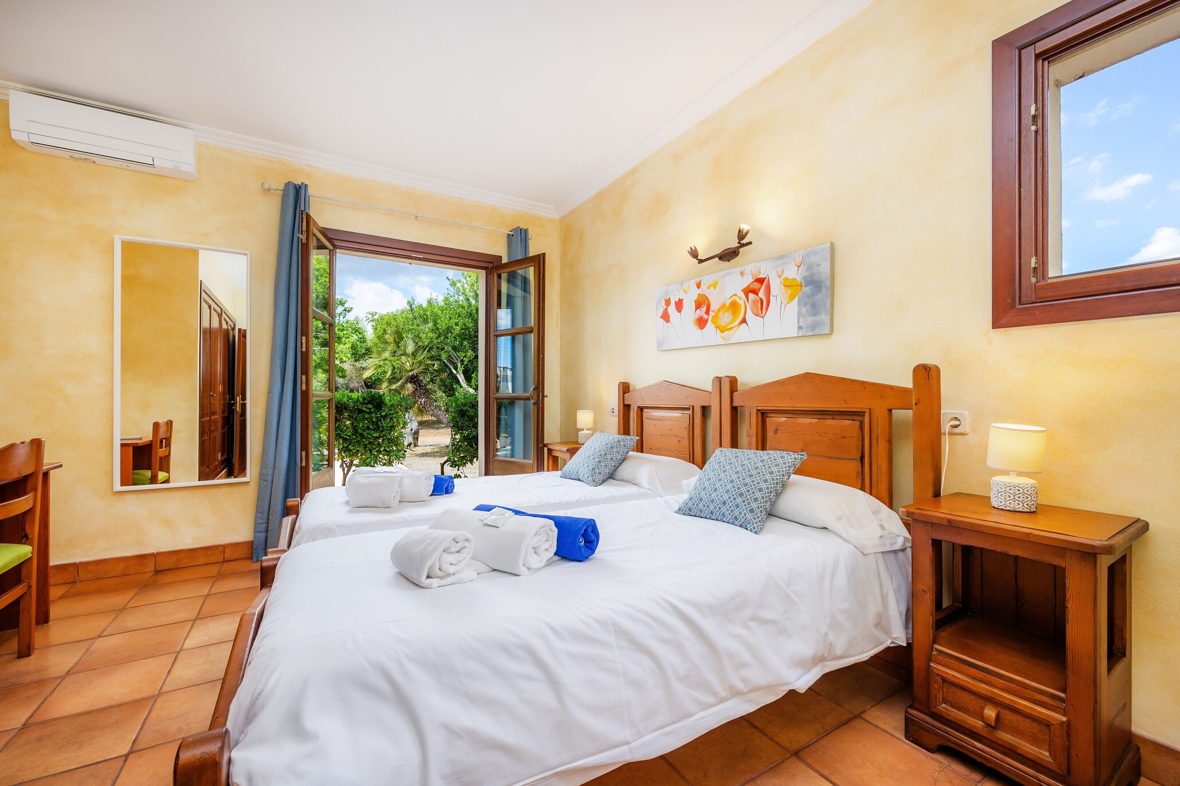 4 habitaciones, tabla de planchar con plancha y wifi gratis 