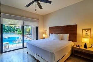 2 bedrooms, in-room safe, iron/ironing board, free WiFi - Zen Oasis Swim Up Condo Pool W Tiki Hut Bar + Gym (Tulum)