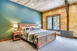 5 bedrooms, iron/ironing board, bed sheets