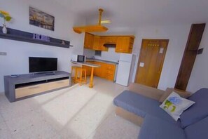 TV - The Bow Santa Cruz 1 (Santa Cruz de Tenerife)