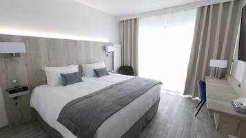 Ropa de cama de alta calidad y colchones con acolchado adicional