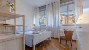 1 室のベッドルーム、アイロン / アイロン台、WiFi、ベッドシーツ