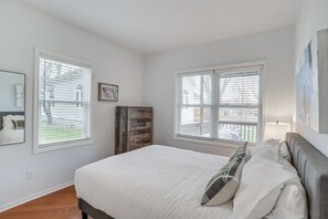 2 habitaciones, tabla de planchar con plancha, wifi y ropa de cama 