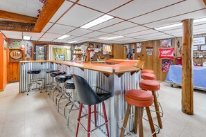 Bar (on property) - Lakefront Suring Home w/ Pool Table + Views! (Suring)