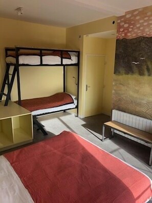 Vierbettzimmer, Gartenblick (Monet)