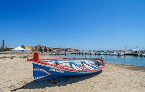 In Strandnähe, Angeln