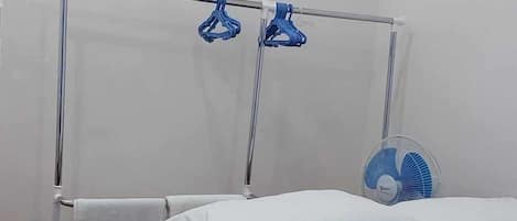 Standard Room, 1 Queen Bed, Non Smoking | Down duvets, individually decorated, free WiFi, bed sheets