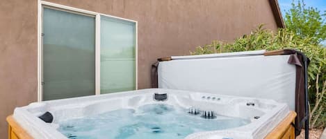 Baignoire à remous extérieure