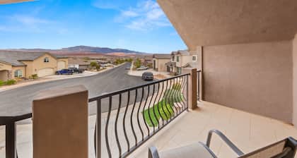 A Dunes Oasis | Custom Home w/ Private Pool | Near Sand Hollow