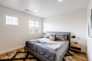 3 bedrooms, iron/ironing board, free WiFi, bed sheets