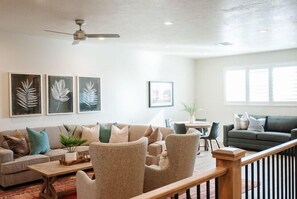 テレビ、テレビゲーム、卓球台