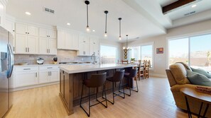 Fridge, microwave, oven, stovetop - Fire Rock | Brand New 30+ Day | 3 bed/2.5 bath (Hurricane)