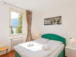 2 bedrooms, internet