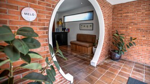 Front of property - The Melo Hotel  (Keroboken Kelod)