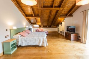 6 Schlafzimmer, Bügeleisen/Bügelbrett, kostenloses WLAN, Bettwäsche