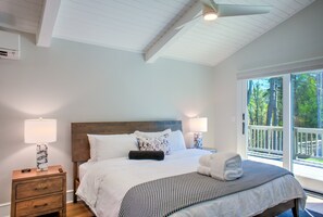 7 bedrooms, iron/ironing board, WiFi, bed sheets