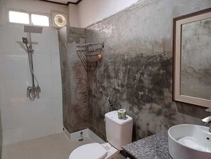 Deluxe Triple Room | Free WiFi - Vang Vieng Charming Boutique Hotel (Vang Vieng)