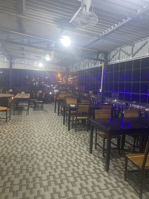 Free WiFi - Vang Vieng Charming Boutique Hotel (Vang Vieng)