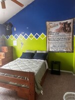 Quarto básico | 1 quarto, ferros/tábuas de passar roupa, Wi-Fi de cortesia