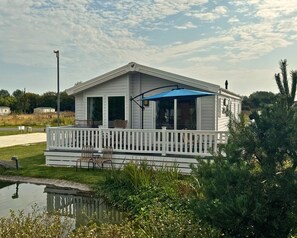 Terrace/patio - Meadows 90 - Southview Holiday Park Skegness (Skegness)