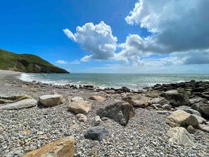 Beach nearby - Glamping Pod - Sleeps 4 - Pets - Parking (Pendine)