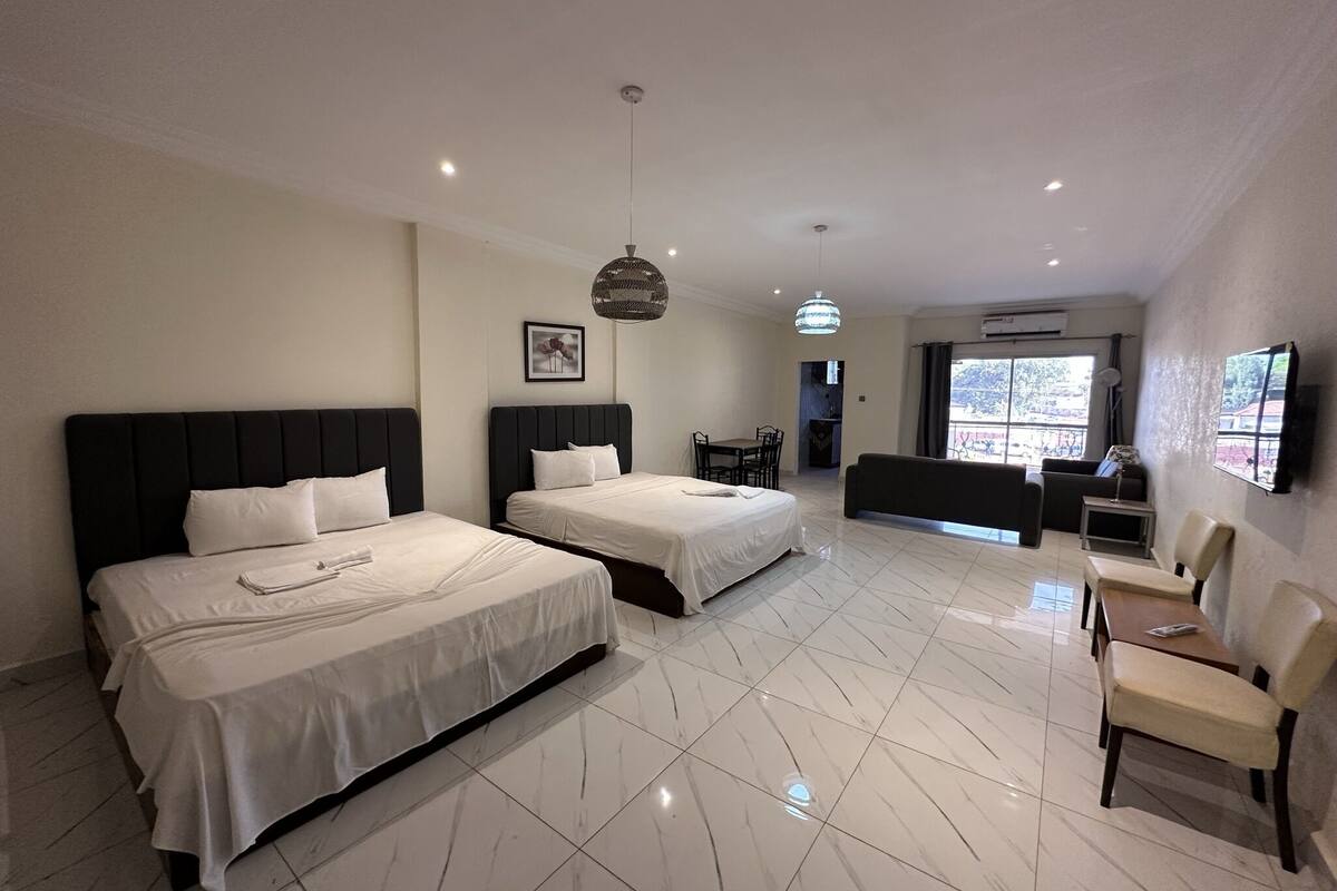 2 habitaciones, wifi gratis y ropa de cama