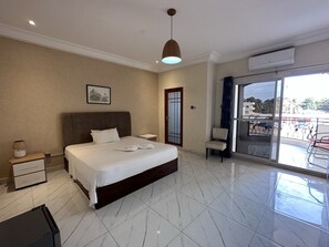 Standardzimmer | Kostenloses WLAN, Bettwäsche