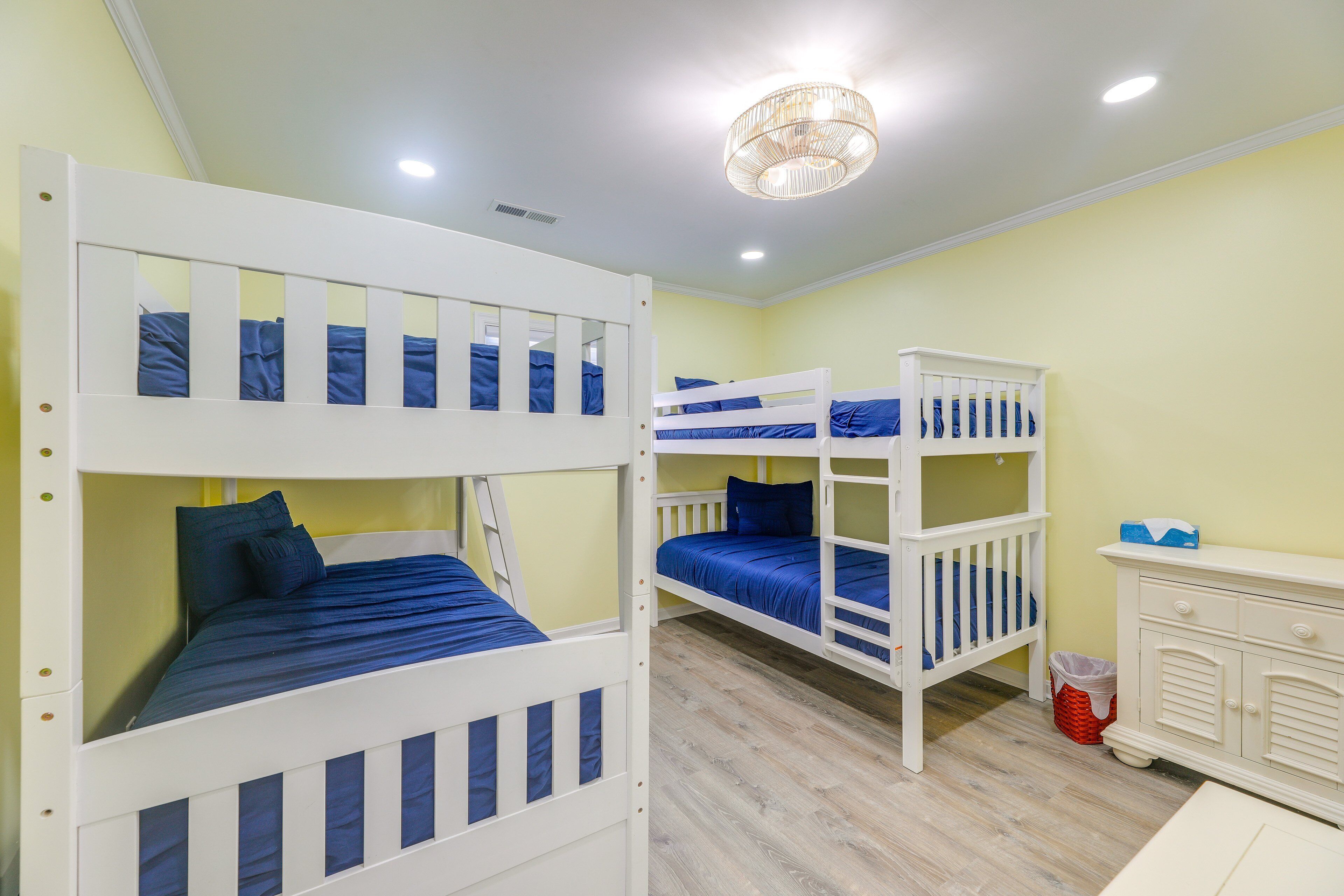 4 bedrooms, iron/ironing board, travel cot, free WiFi