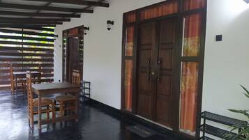 Bahagian luar