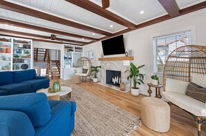 Smart TV, fireplace, stereo, printers - asa Solana | Luxury Oceanfront Cocoa Beach Home | Private Beach Access | 5 Bedrooms | Sleeps 8 (Cocoa Beach)