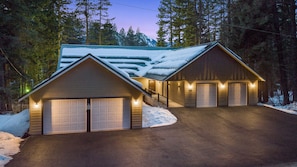 Exterior - Mill Creek Rd Lakehouse (Ronald)