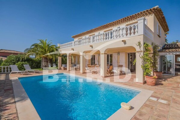 Pool - Provençal villa with sea view (STE MAXIME)