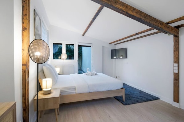 3 chambres, fer et planche à repasser, lit parapluie, Wi-Fi