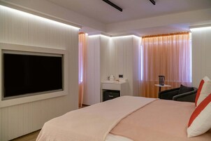 行政别墅, 2 间卧室, 私人游泳池, 海景 | 客房内保险箱、办公桌、隔音、免费 WiFi