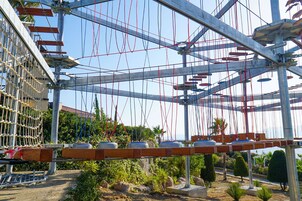 儿童活动区 - 室外