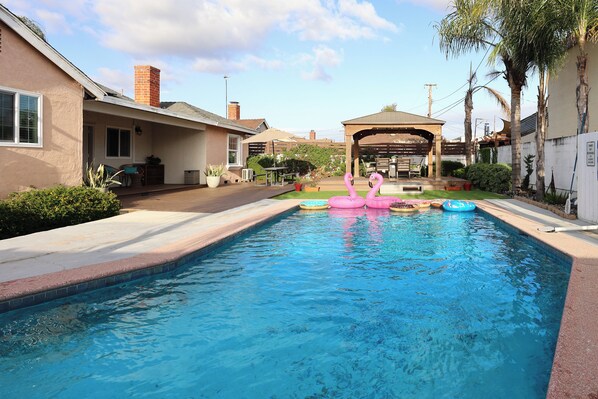 A heated pool - Disney Magic Spacious Sanctuary (Anaheim)