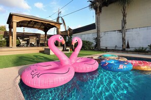 Beheizter Pool
