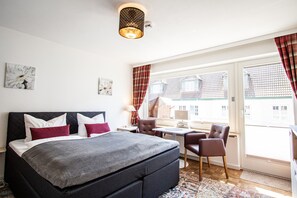 Fer et planche à repasser, Wi-Fi gratuit, draps fournis