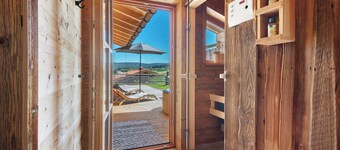Chalet 'Bergchalet 1' with Private Pool, Private Terrace and Wi-Fi
