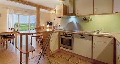 Apartment "Poggenkrug Halbsguth" with Lake View, Private Terrace & Wi-Fi