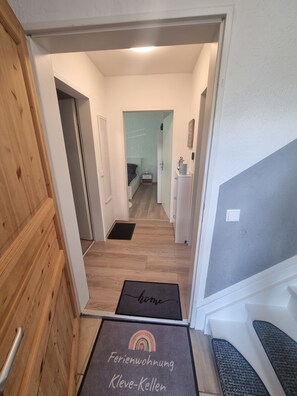 Interior - Holiday Apartment 'Kleve Kellen' with Balcony and Wi-Fi (Kleve)