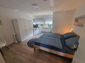 2 Schlafzimmer, Bügeleisen/Bügelbrett, kostenloses WLAN, Bettwäsche