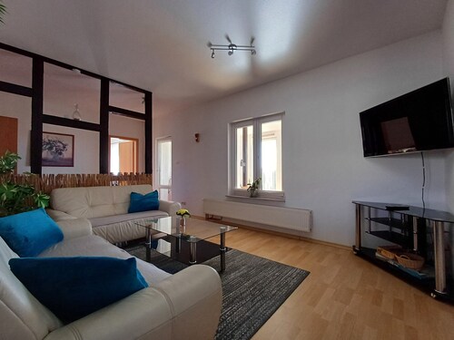 Ferienwohnung 'Ferienhaus Sonnenschein' mit privater Terrasse, privatem Garten und WLAN