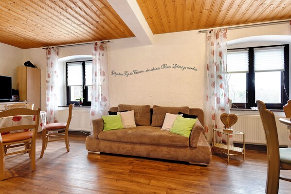 TV, DVD player, stereo