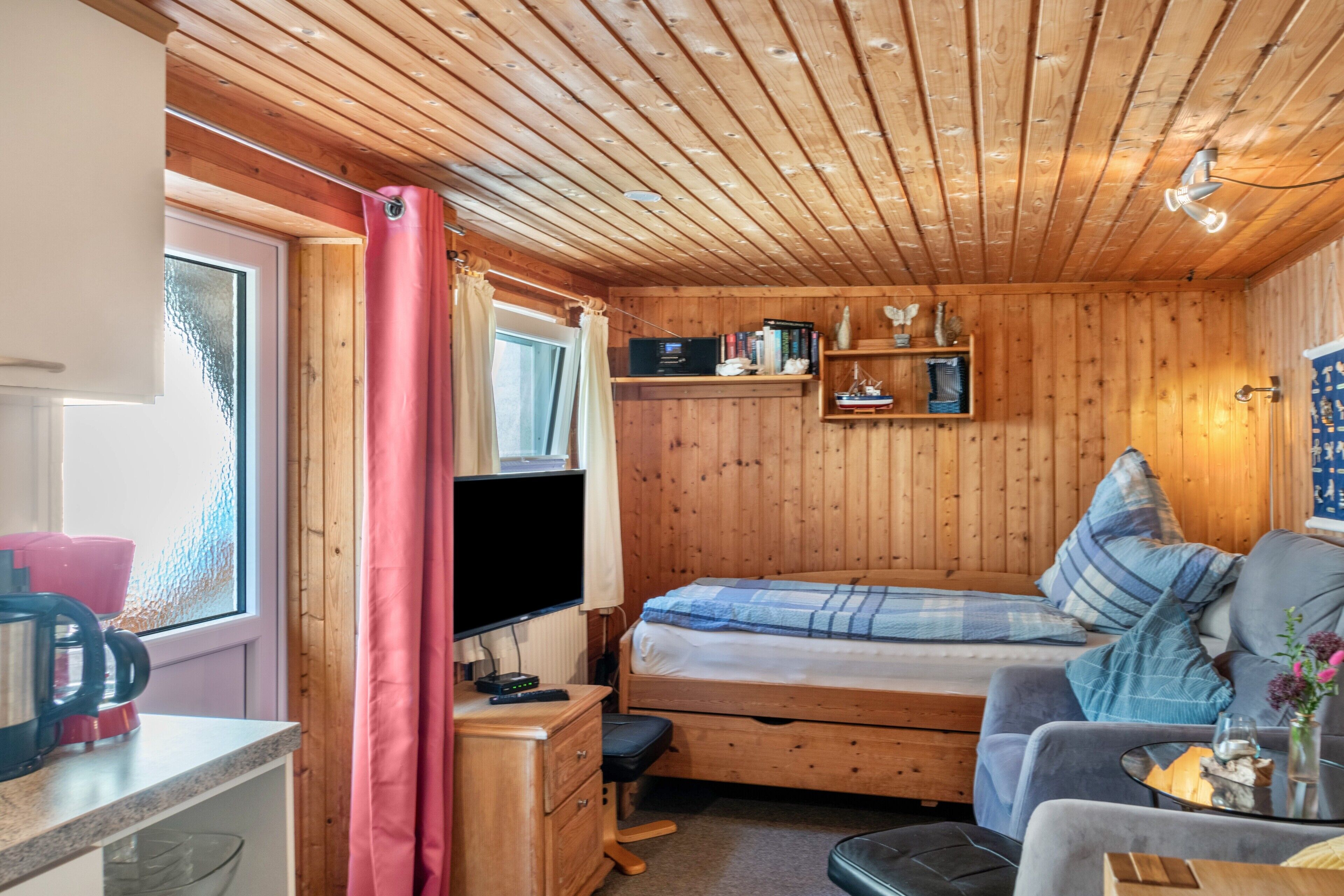 1 多间卧室、熨斗/熨衣板、免费 WiFi、床单