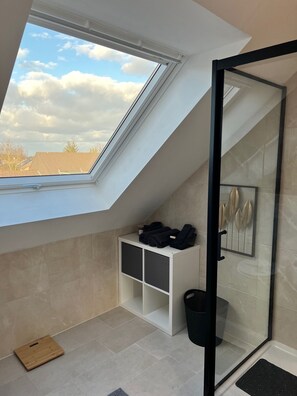 Interior - Apartment 'Maisonette Wohnung Frechen City' with Private Terrace, Wi-Fi and Air Conditioning (Frechen)