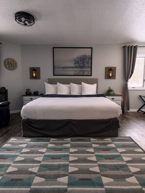 5 bedrooms, desk, iron/ironing board, free WiFi