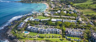 Oceanfront, updated, clean, modern. Great reviews!