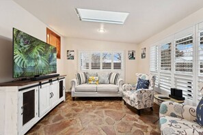 TV, fireplace - Sanctuary in the City Private Hot Tub Pets Welcome (Denver)