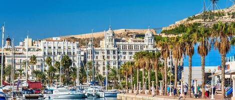 Marina/club náutico